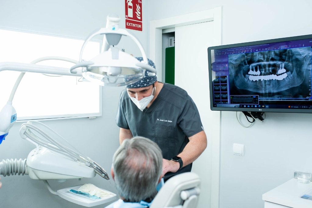 Implantes cigomáticos Implantes cigomáticos, lo último en implantología
