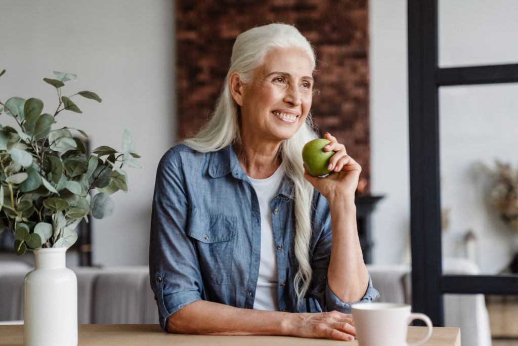 comer sano ¿Te han dicho que no tienes hueso para implantes dentales? La alternativa de los implantes cigomáticos